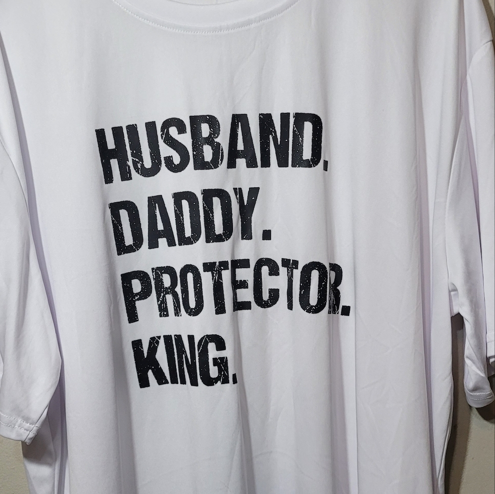 Graphic Tee - Picture 4 of 4